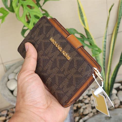 michael kors jet set bifold zip coin wallet|Michael kors jet set wallet + FREE SHIPPING .